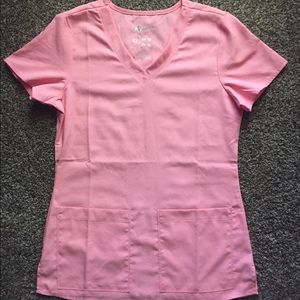 NWOT Barco KD110 scrub top